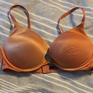 Brown Seamless Full Coverage Bra with Adjustable Straps